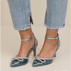 8.5W Embellished Bow Pointed Toe Heel Torrid